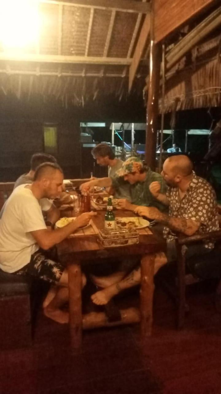Villa Mentawai Ebay Playground Surfcamp Masokut Exterior foto