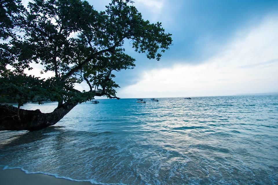 Villa Mentawai Ebay Playground Surfcamp Masokut Exterior foto